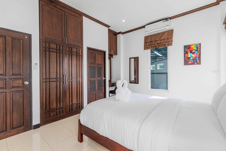 Room 2, 2BR with Pool Near Beaches V267, Phuket Island