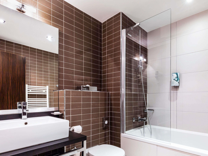 Bathroom, Aparthotel Adagio Serris - Val d'Europe, Seine-et-Marne