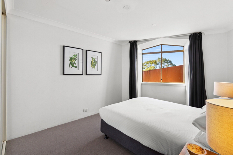 Room 2, Spacious Inner-west 2-bed With Alfresco Dining, Sydney