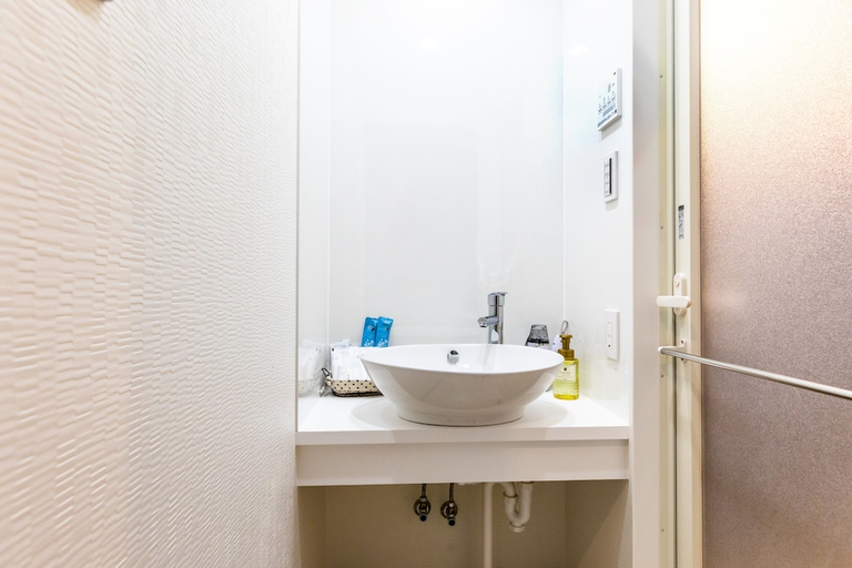 Bathroom 4, MR KINJO MIYAKOJIMA PAINAGAMA RESORT, Miyakojima