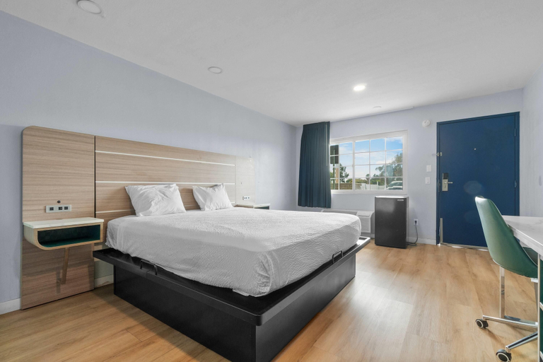 Bedroom 3, Travelodge by Wyndham Fairplex Pomona, Los Angeles