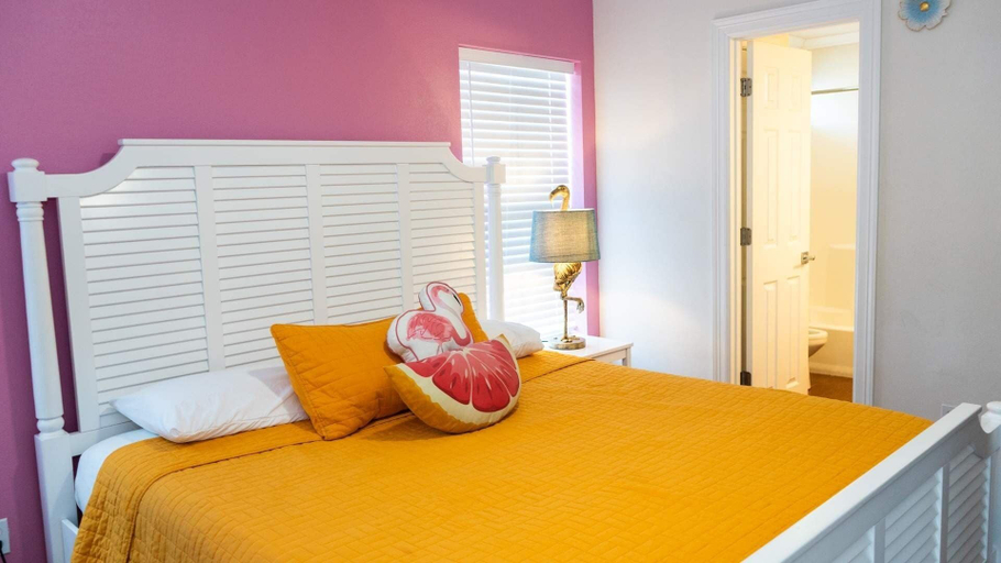Room 2, Sun Dancer #11 2 Bedroom Home by RedAwning, Cameron