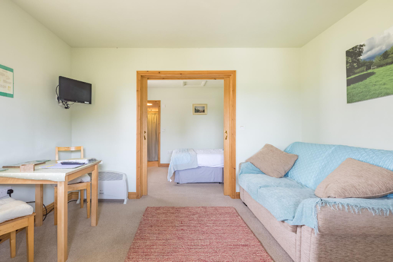 Bedroom 2, Kenilworth Garden Accommodation, Cambridgeshire