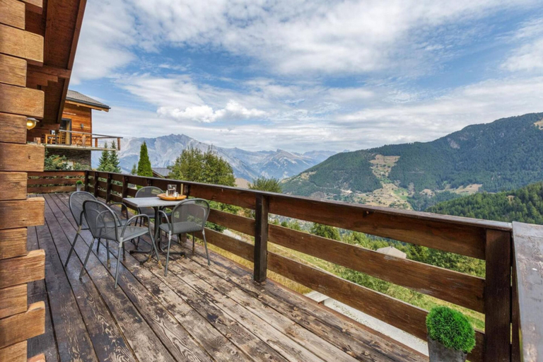 Room 4, El Paradiso - Luxury Chalet Sauna w Views, Martigny