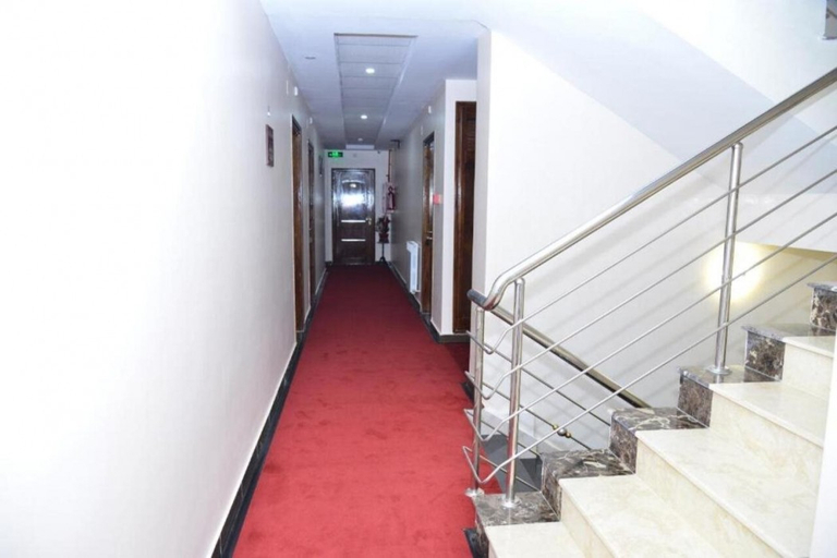 Others 3, MH HOTEL, Oran
