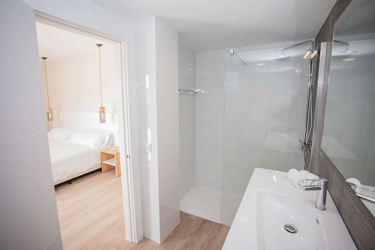 Bathroom 4, Arguineguin Park By Servatur VV, Las Palmas