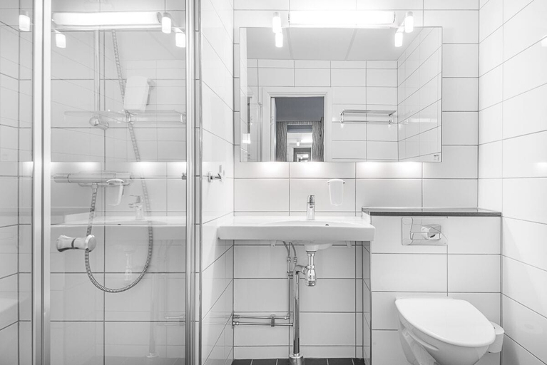 Bathroom 4, Quality Hotel Park Sodertalje, Södertälje