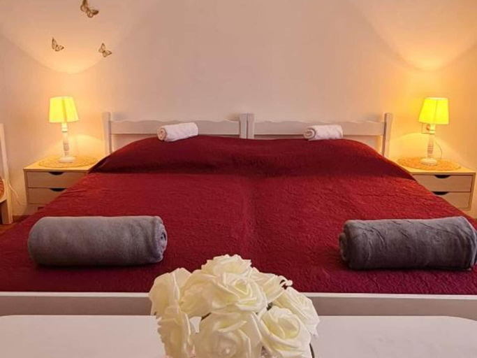 Bedroom 3, Apartment Bijonda Near Arena Pula, Pula