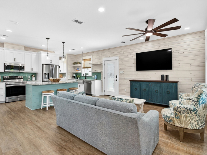 Private kitchen 2, Coastal Retreat 3 Bedroom Home, Aransas