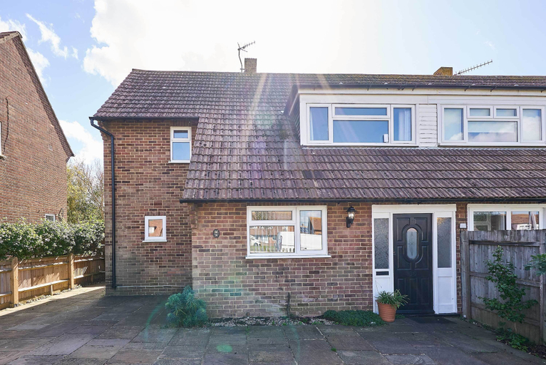 Room 5, Host Stay Bodiam Close, East Sussex