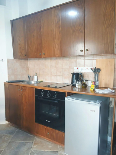 Private kitchen 3, Traditional Cozy Retreat, Larnaca
