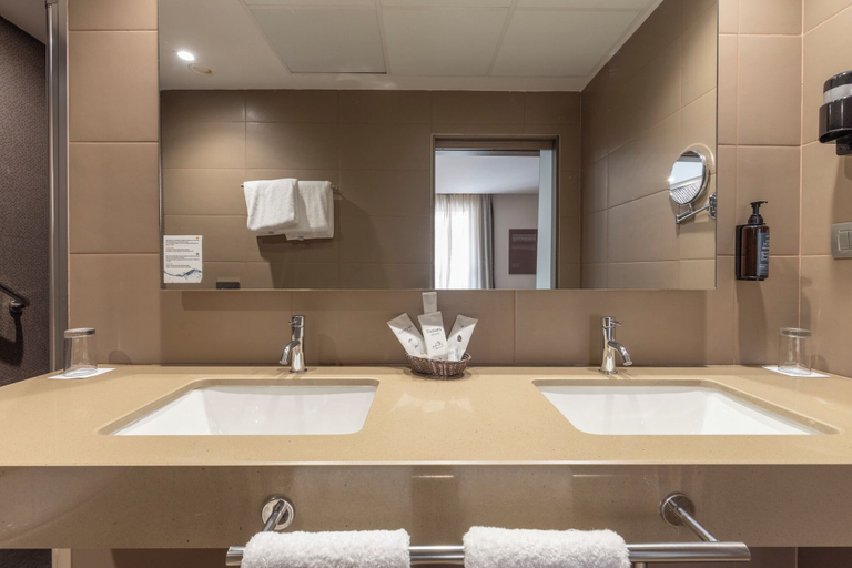 Bathroom 5, BIBO Hotel Recogidas, Granada
