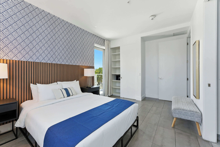 Room 5, Modern South Beach 2 Bedroom Gem, Miami-Dade