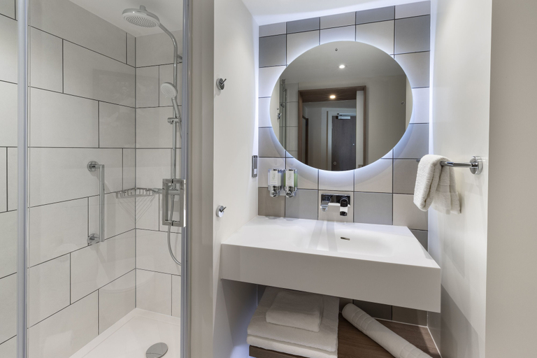 Bathroom 5, Hampton by Hilton Konstanz, Konstanz