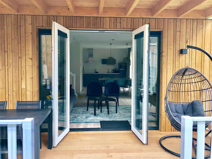 Balcony 2, Beautiful Lodge for 5-person Near the Beach, Veere