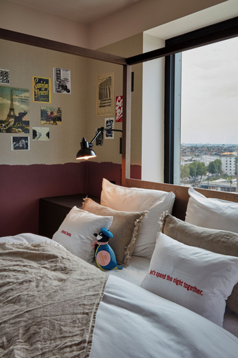 Bedroom 4, 25hours Hotel Das Tour, Düsseldorf