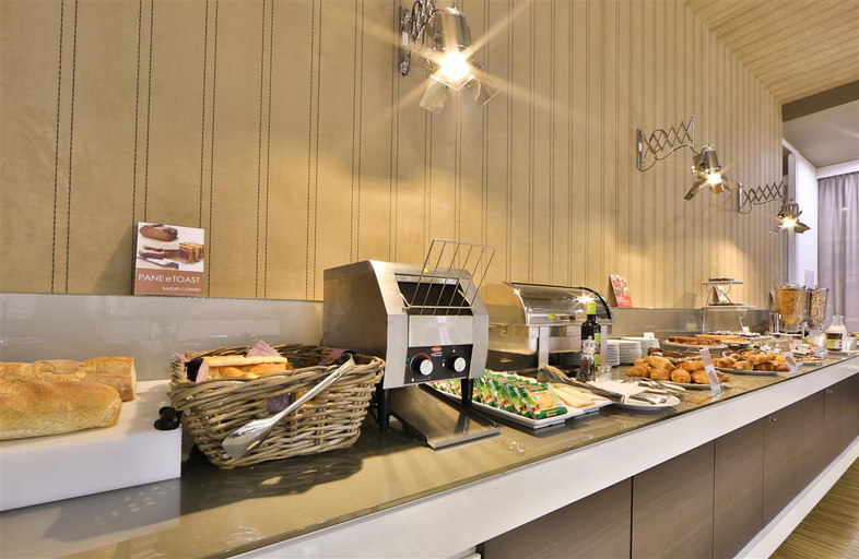 Food & Drinks 5, Best Western Premier Chc Airport, Genova