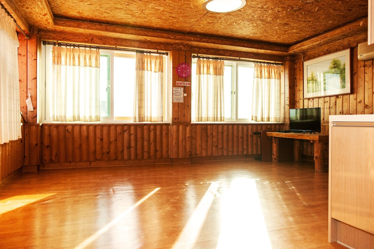 Others 3, Sunrise Pension, Hwaseong
