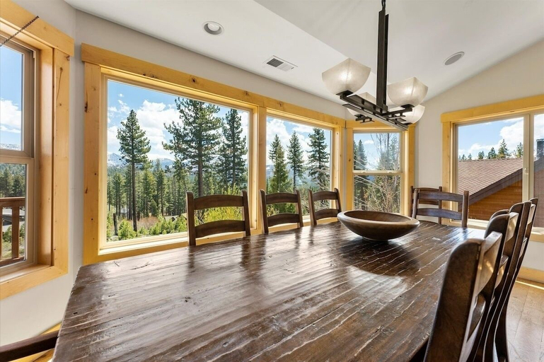 Dining 2, Shaquinaw! 5 Bedroom Home by RedAwning, El Dorado