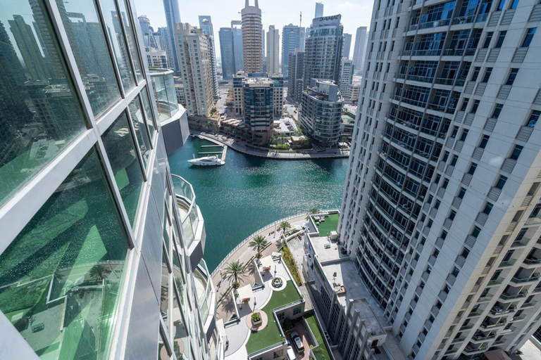 Room 3, Refined 1BR Retreat in The Point Tower - Marina, Dubai