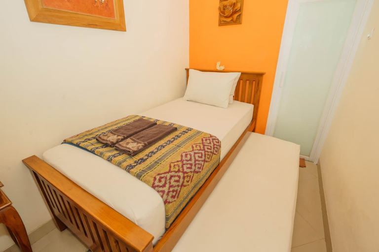 Bedroom 5, The Cabin Hotel Ambasador, Yogyakarta