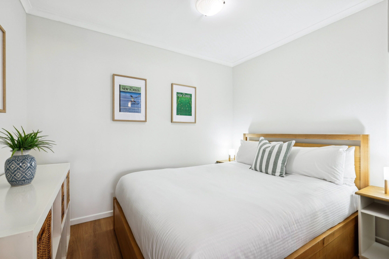 Room, Bright 1-bed With Great Views & Amenities, Fortitude Valley