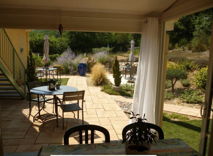 Breakfast area 4, Domaine De JI, Alpes-de-Haute-Provence