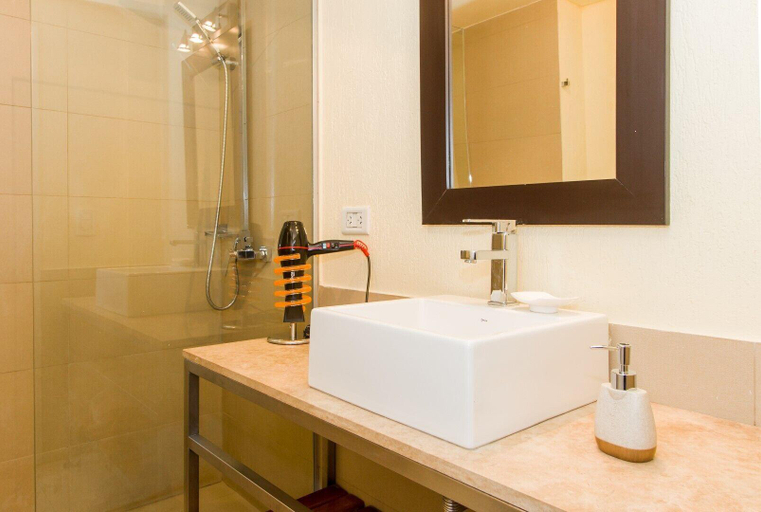 Bathroom 2, Rivadavia Apartamentos, Ushuaia