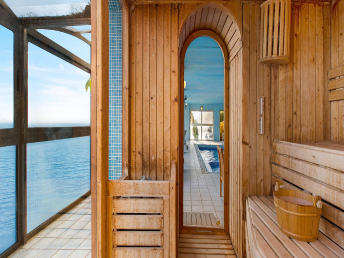 5, Villa in Cala Canyelles with Sea Views Pool, Girona