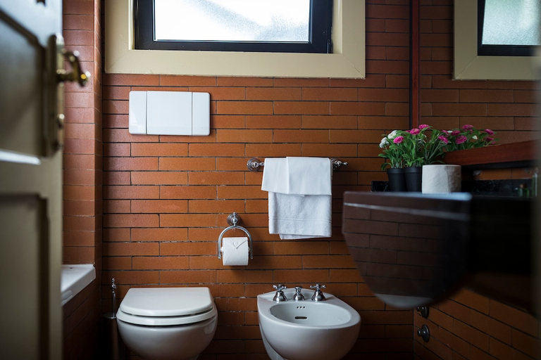 Bathroom 5, Colony Hotel, Rome