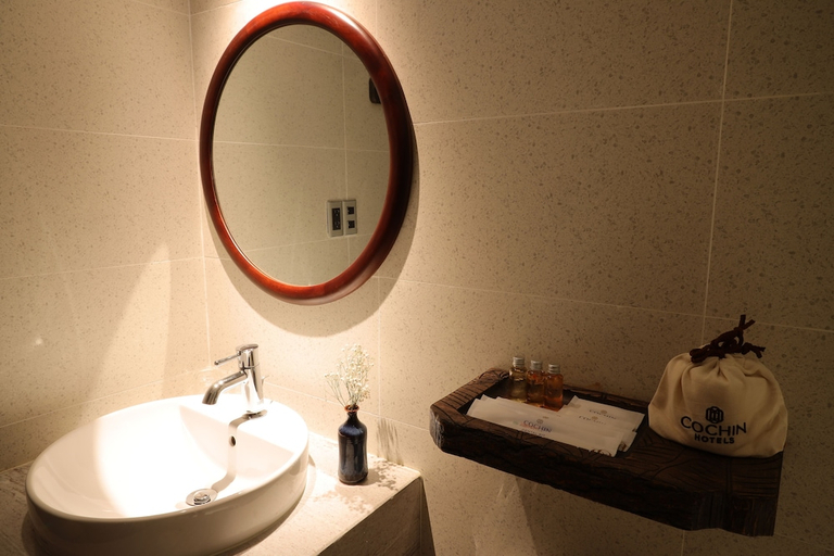 Bathroom 3, Cochin Sang Hotel, District 1