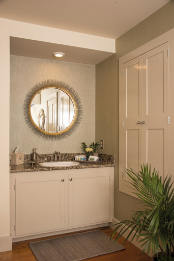 Bathroom 3, Deer Brook Inn, Windsor