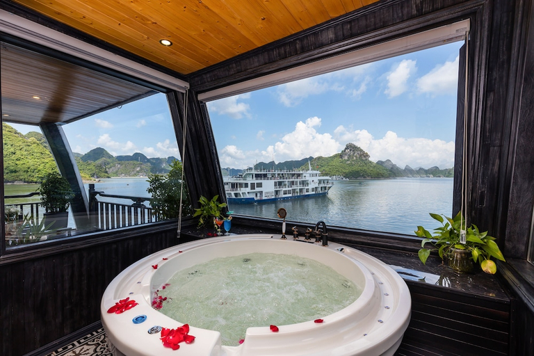 Sport & Beauty 4, La Regina Grand Cruise, Hạ Long