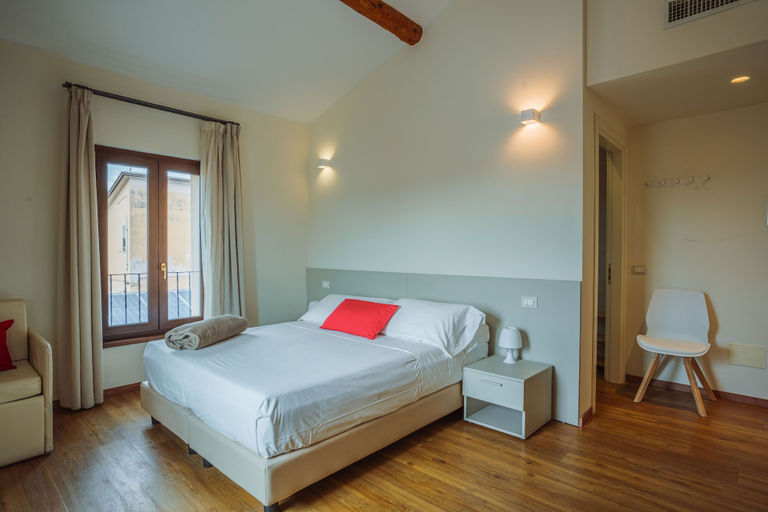 Bedroom 4, Garda Relais, Verona