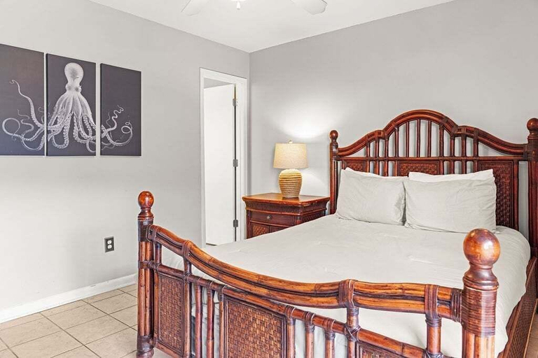 Room 2, Romar Beach 112 2 Bedroom Condo by RedAwning, Baldwin