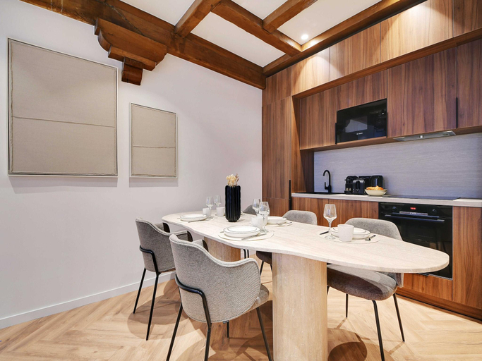 Others 3, Luxurious apartment - 3BR10P - Quartier Latin, Paris