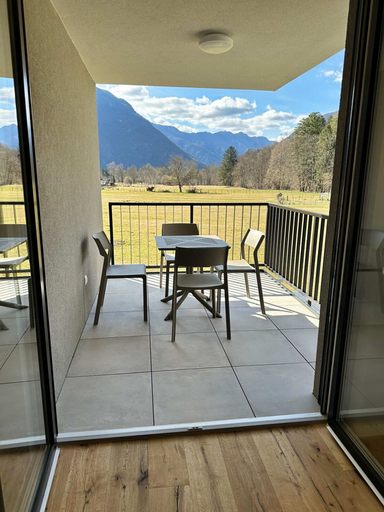 Room 3, So a Valley Suites - Superior Apartment 17, Bovec