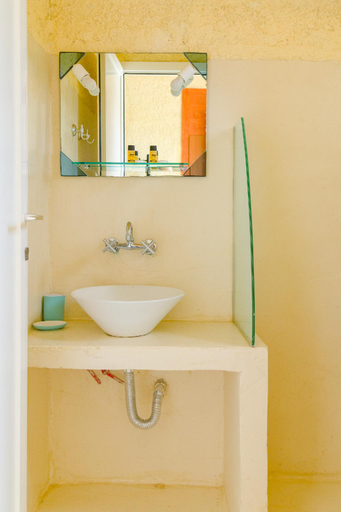 Bathroom 3, Panas Hotel, Ionian Islands
