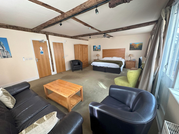 Bedroom 4, The North Hill Hotel, Colchester, Essex