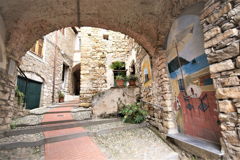Others 3, The Old Ship, Imperia