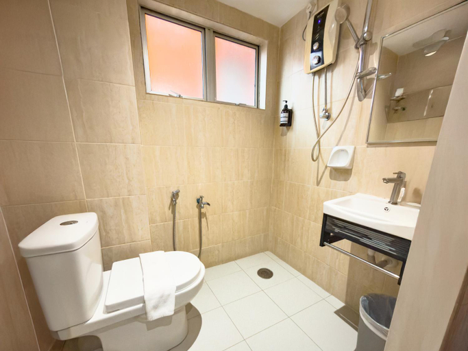 Bathroom 4, Living At Dsulaiman, Kuala Lumpur