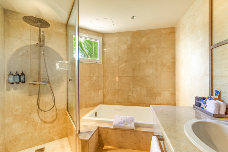 Bathroom 5, Grand Palladium Select Bavaro - All Inclusive, Salvaleon de Higuey