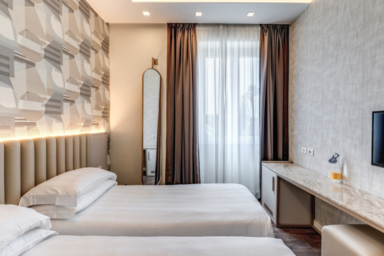 Bedroom 3, Hotel Isola Sacra Rome Airport, Roma