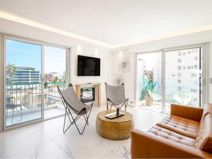 2, Modern apartment - 3BR- 6P - Palm Beah, Alpes-Maritimes