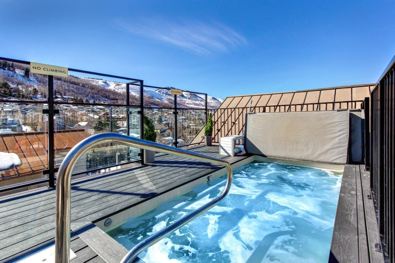 Sport & Beauty 3, Lift Lodge 2 Bedrooms LLC103 by KBM, Summit