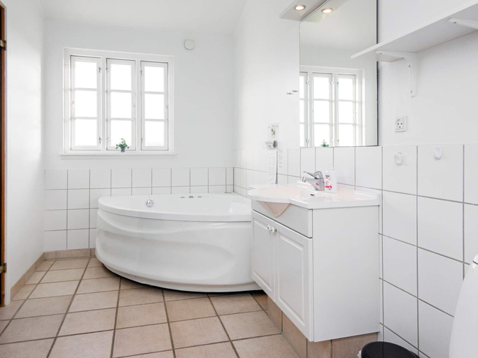 Bathroom 3, 4 Star Holiday Home in Aabenraa, Aabenraa