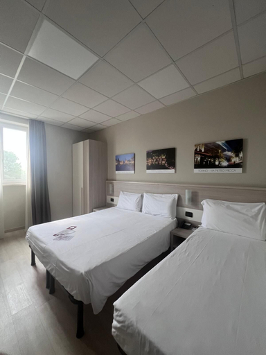 Bedroom 2, Best Quality Hotel La Darsena, Torino