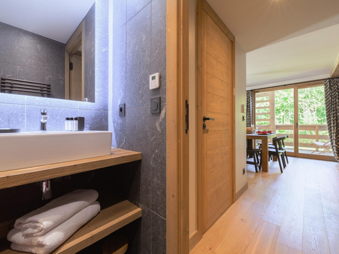 Bathroom 4, Apartment in Megeve With Stunning Mountain Views, Haute-Savoie