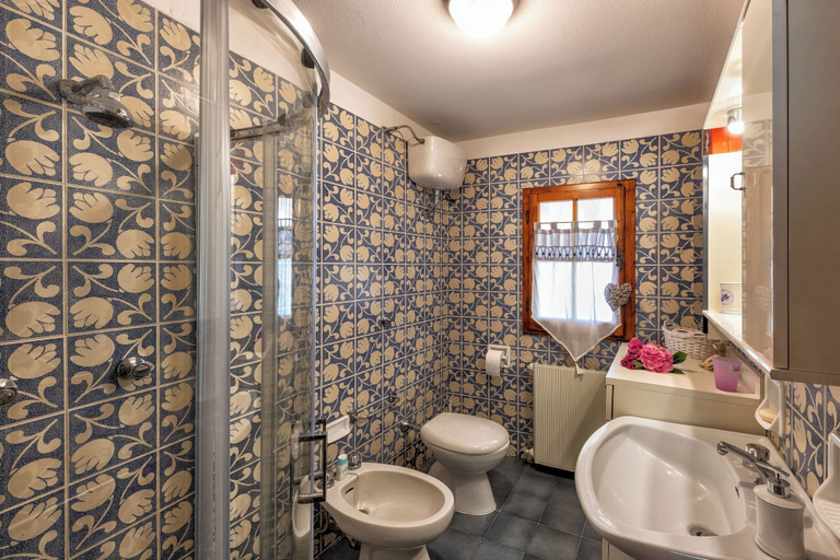 Bathroom 3, Home in Tusany With Private Pool&tennis, Arezzo