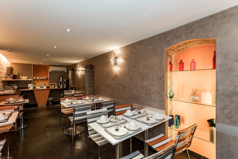 Food & Drinks 5, Hotel Lumières Montmartre Paris, Paris